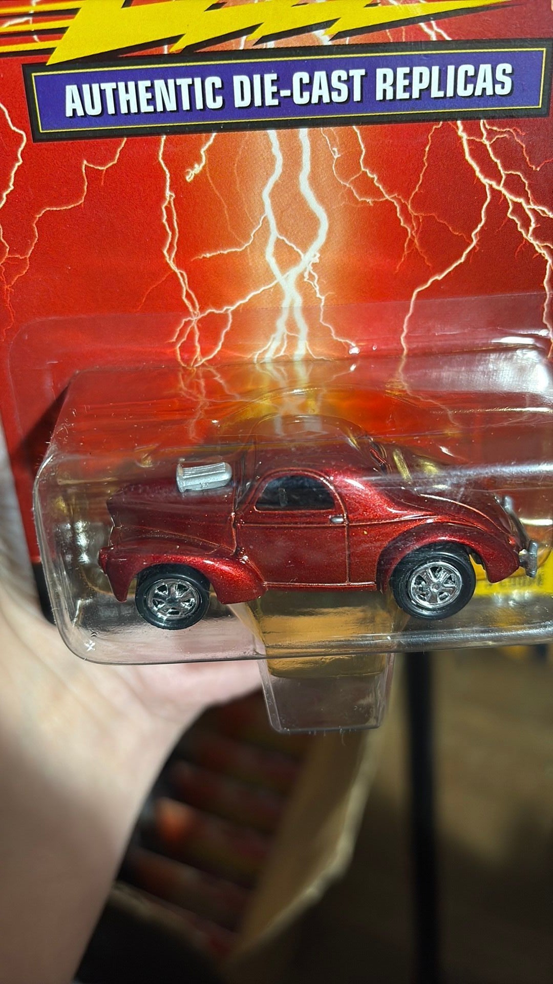 Johnny Lightning REPLICAS 1941 WILLY'S COUPE RED