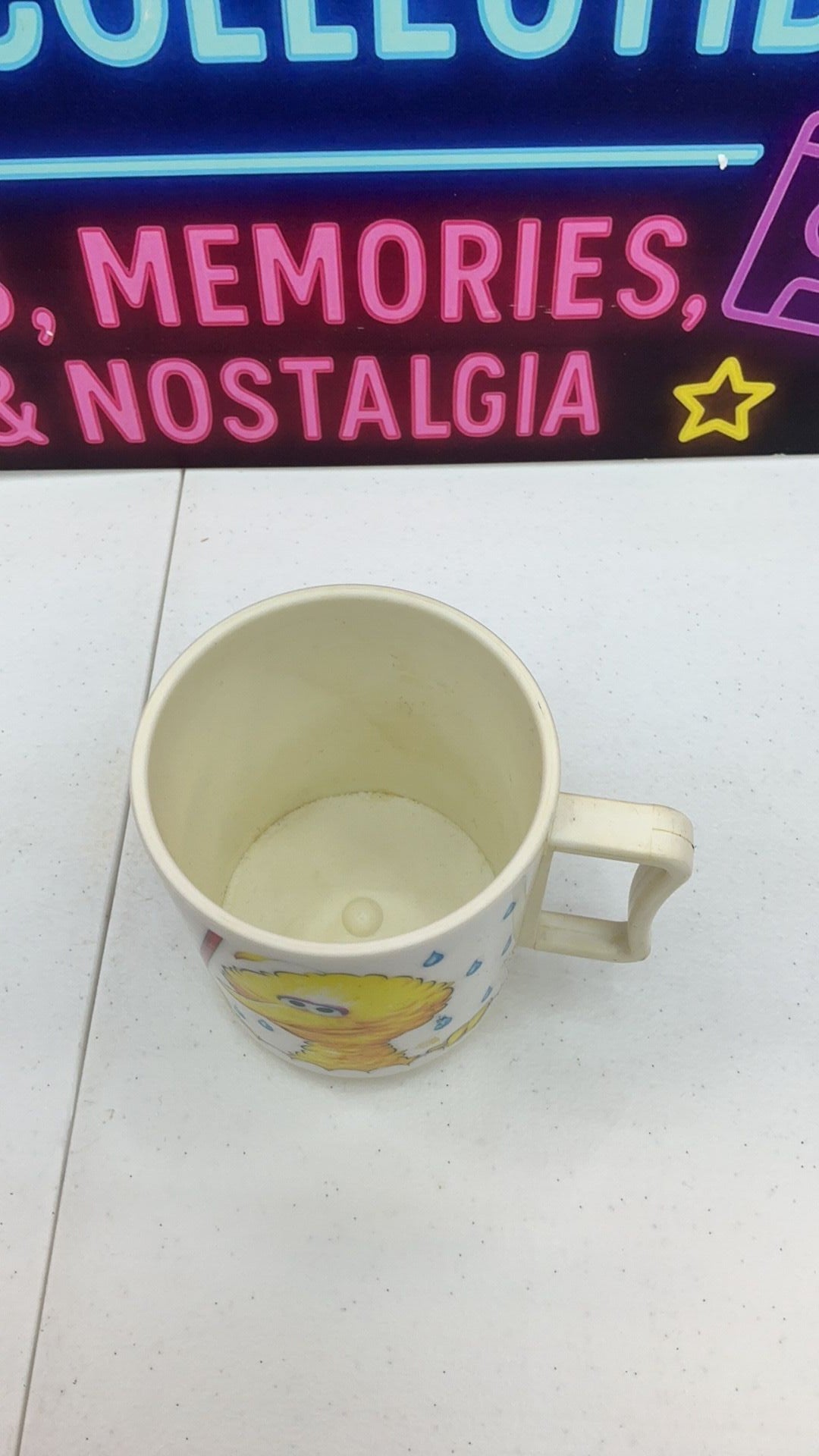 11B- Vintage 1990 Big Bird Sesame Street Plastic Mug Peter Pan Industries Made USA