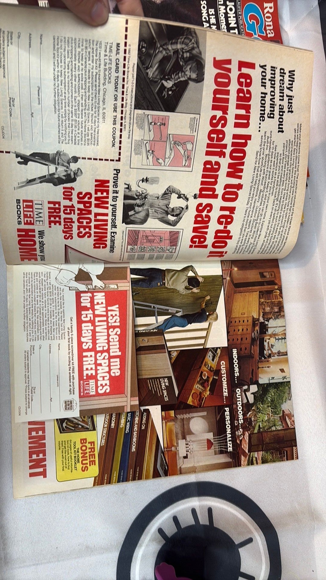 John Lennon's Last Songs, Scarface's Sister, Chris Evert People Magazine 2/1984