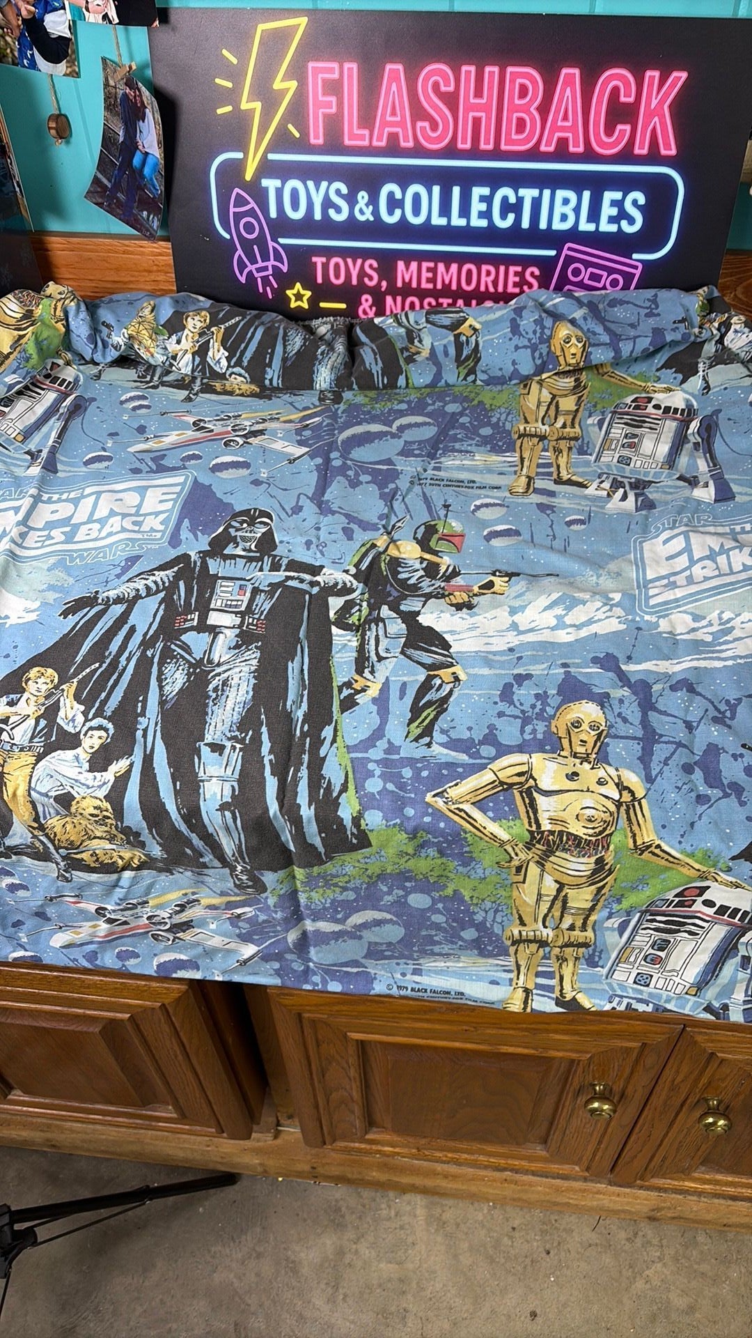 5C- Vintage 1979 Star Wars The Empire Strikes Back Twin Fitted sheet.