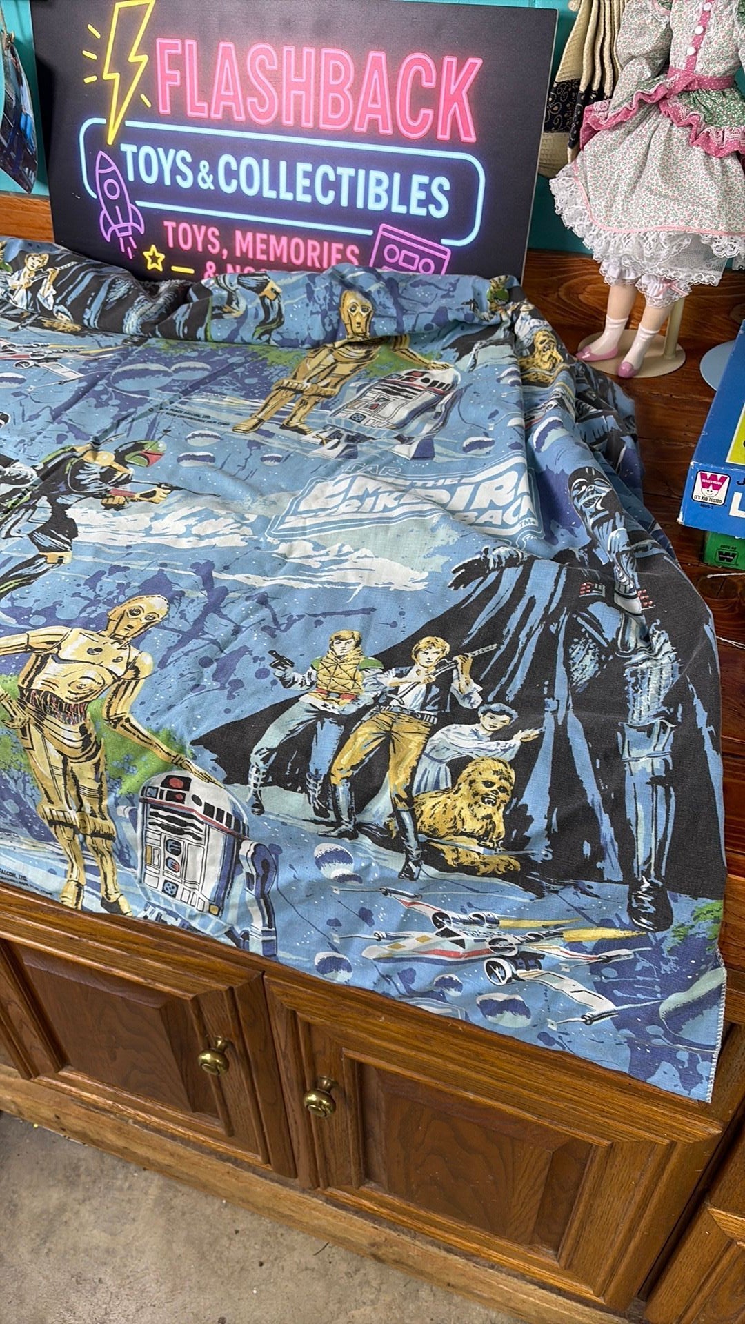 5C- Vintage 1979 Star Wars The Empire Strikes Back Twin Fitted sheet.