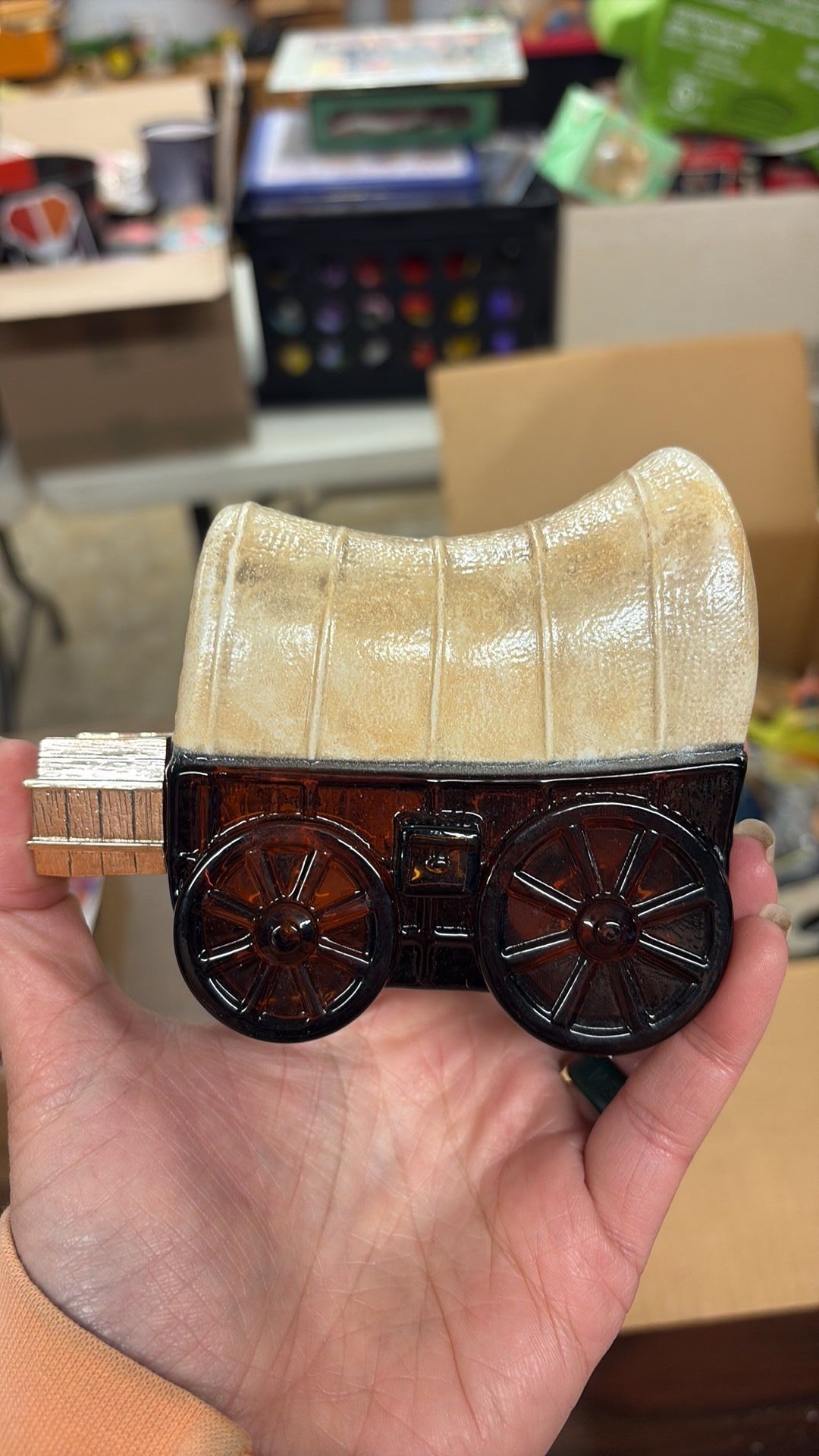 3B - Avon Log Conestoga Wagon Bottle. Wild Country Aftershave - 3B