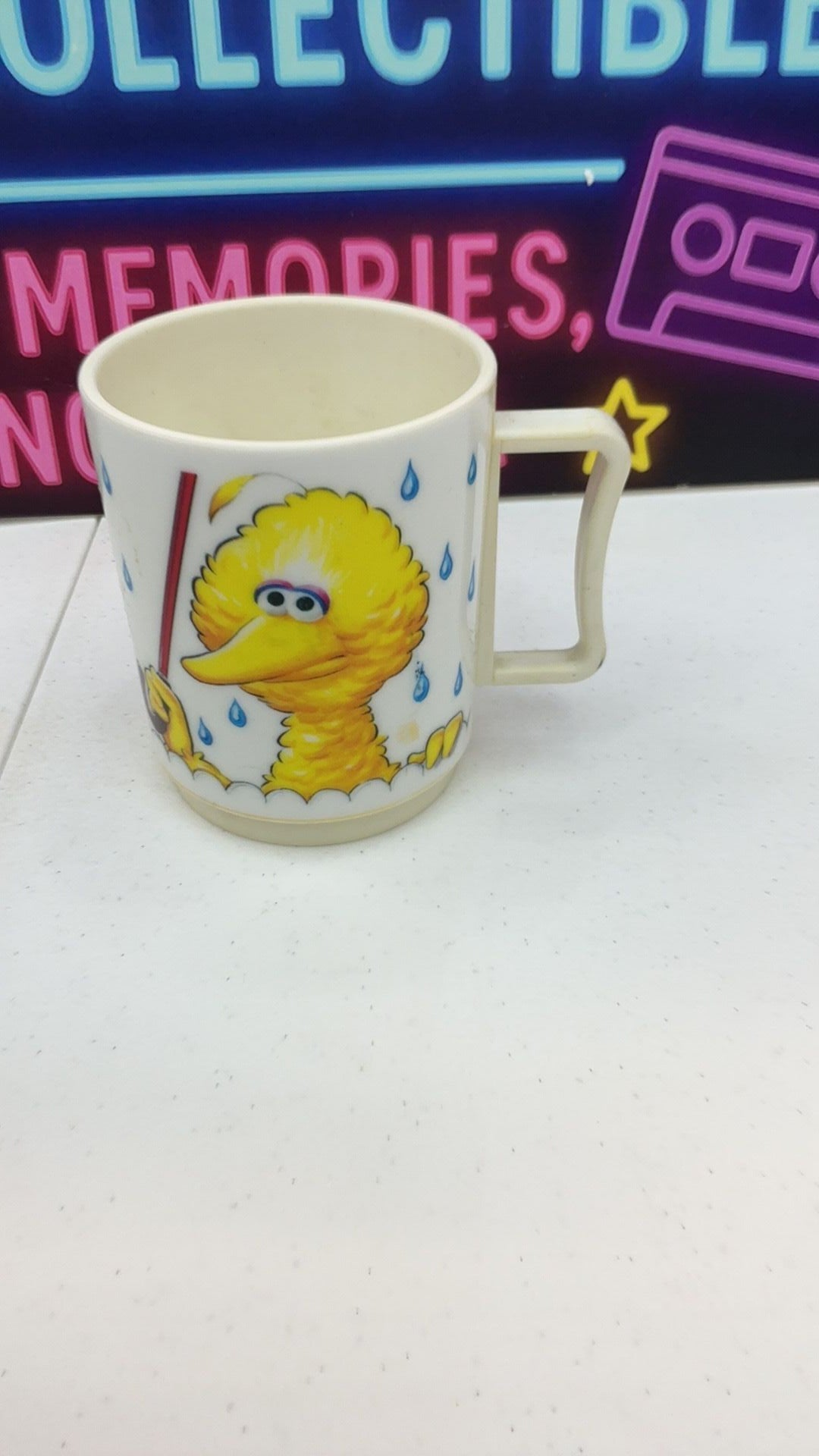 11B- Vintage 1990 Big Bird Sesame Street Plastic Mug Peter Pan Industries Made USA