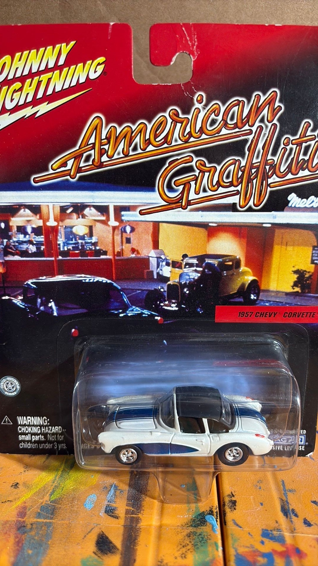 R12 Johnny Lightning American Graffiti 1957 Corvette White/blue