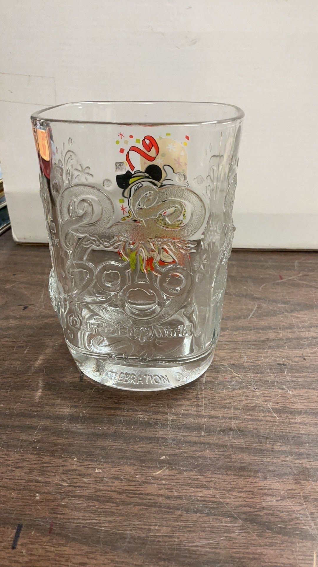 3B - MICKEY MOUSE Animal Kingdom Square Glass 2000 Walt Disney World McDonalds